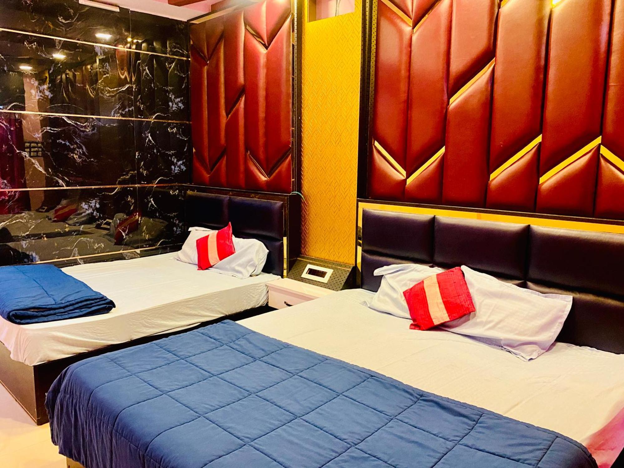 Hotel Mark Ujjain Eksteriør billede