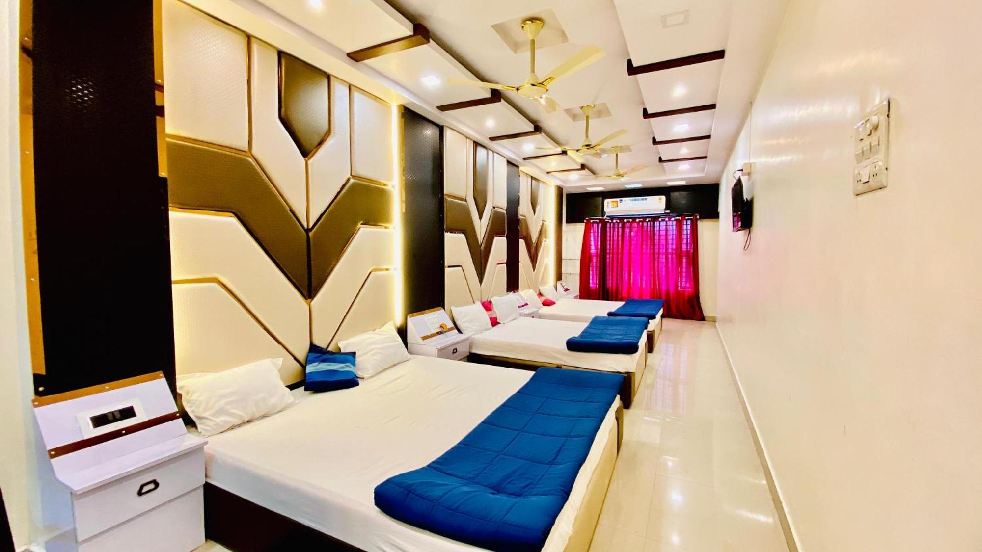 Hotel Mark Ujjain Eksteriør billede